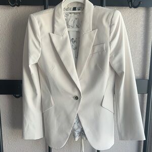 Elegant Cream Women's Blazer